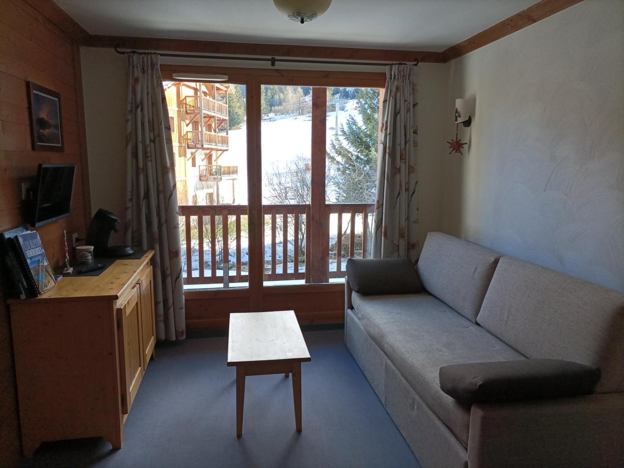 Residence Les Alpages 4 Etoiles - Appartement 4 Personnes - Piscine, Hammam, Sauna, Jacuzzi - Valcenis 73480 Ланслебург-Мон-Сени Стая снимка